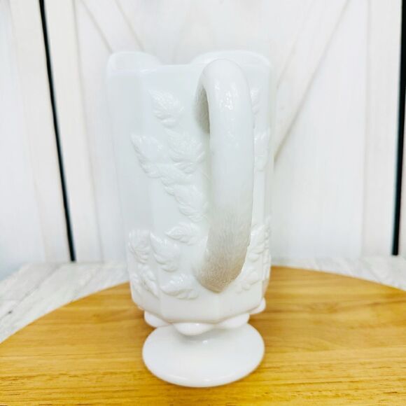 Westmoreland Vintage Grapes and Leave 9 Panel Milk Glass Pitcher White - Picture 4 of 11